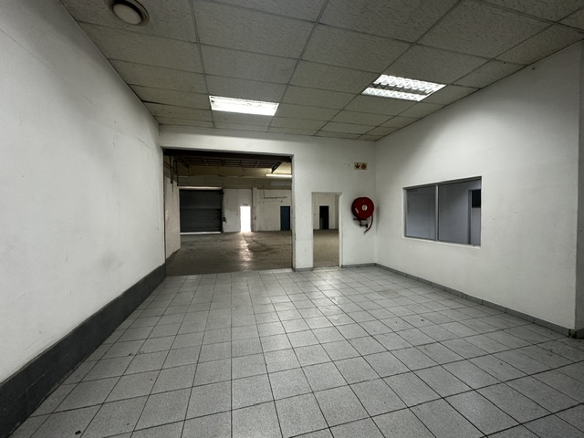 To Let Commercial Property for Rent in Paarden Eiland Western Cape